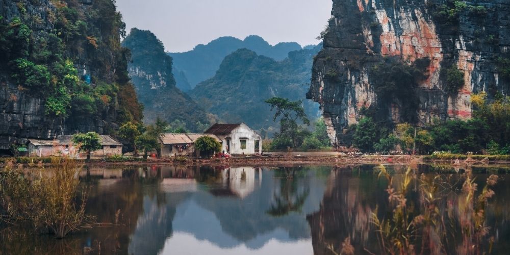 Vietnam-hus-ved-bjergene