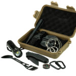 Highlander 10 in 1 Survival Kit med 10 dele i vandtæt etui